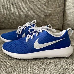Nike, women’s tennis shoes